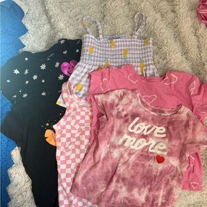 Girls Old Navy Colorful Graphic and Patterned T-Shirts 6/7 Bundle